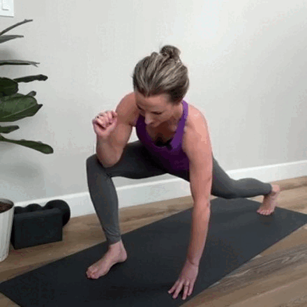 World's Greatest Stretch with thoracic rotation demonstration